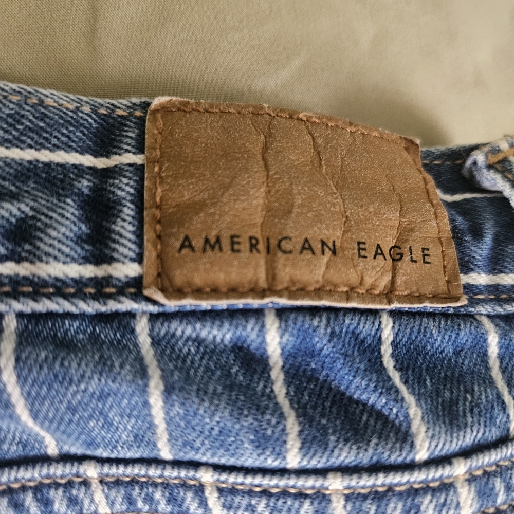 America Eagle Blue Striped Mom Jeans Size 16 - Picture 2 of 12